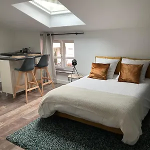 Cocooning Et Refait A Neuf. 06 Appartamento